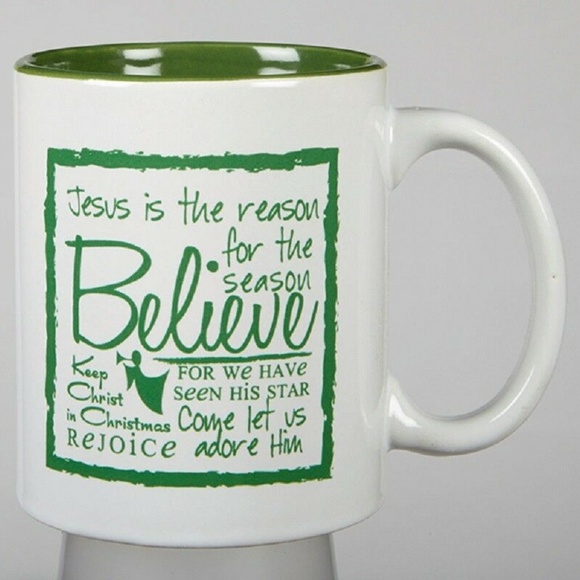 CHRISTMAS MUGS SET Of Four 10 Oz Mugs FINAL$ NEW - Picture 3 of 6